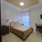 Otel Mariano Iv Palace 4*