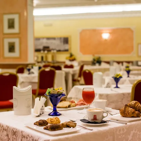 Mariano Iv Palace Hotel