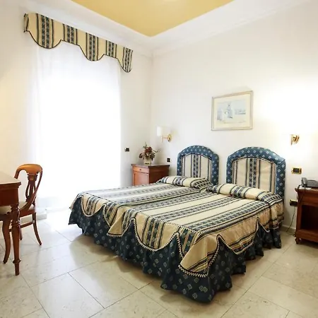Mariano Iv Palace 4*