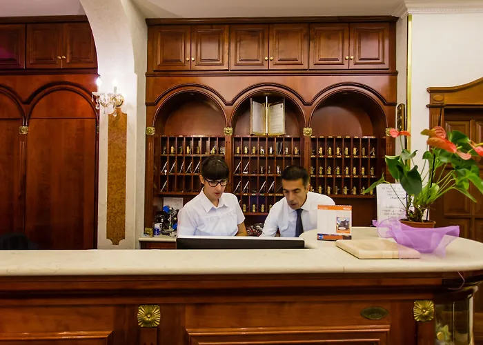 Mariano Iv Palace 4*