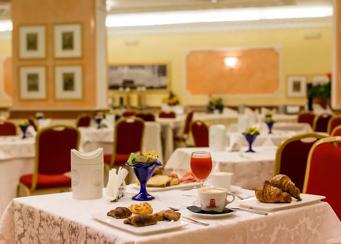 Mariano Iv Palace Hotel