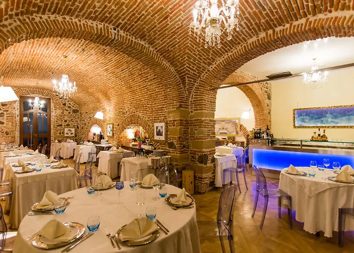 Mariano Iv Palace Hotel 4*