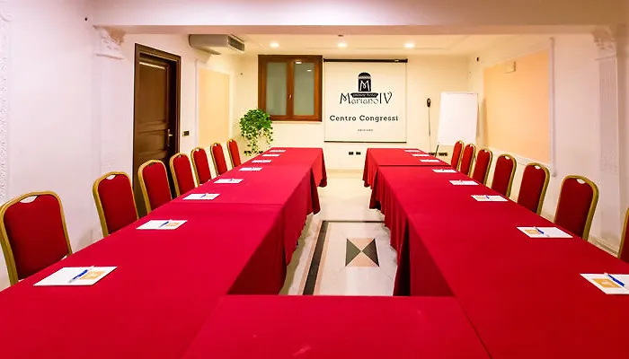 Hotel Mariano Iv Palace 4*