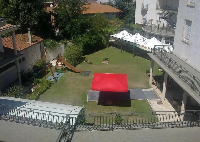 Hotel Mariano Iv Palace 4*