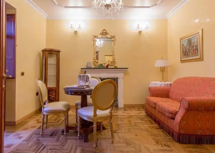 Hotel Mariano Iv Palace